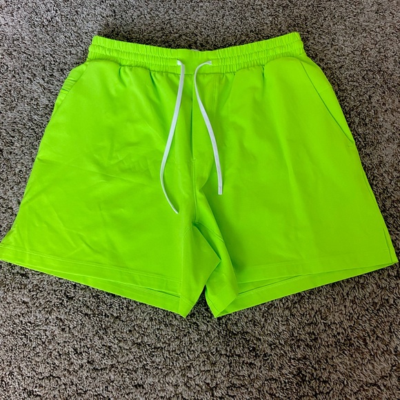 lululemon athletica Other - Men’s Lululemon Pool Shorts 5’